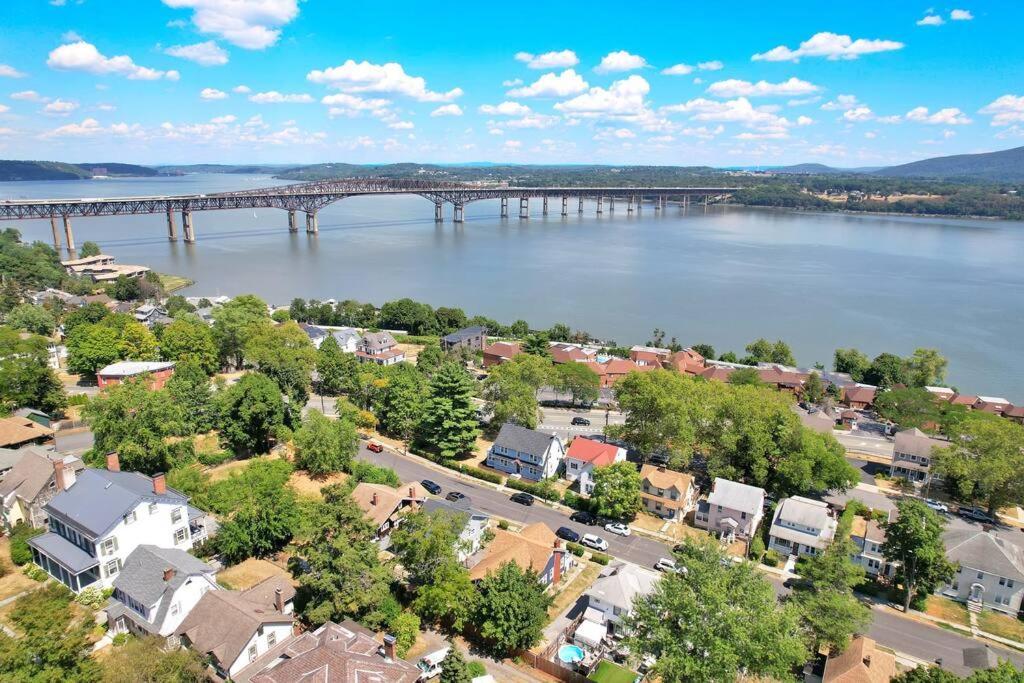 Apartment Midcentury Mod Suite, Hudson River/mt Beacon Views Newburgh