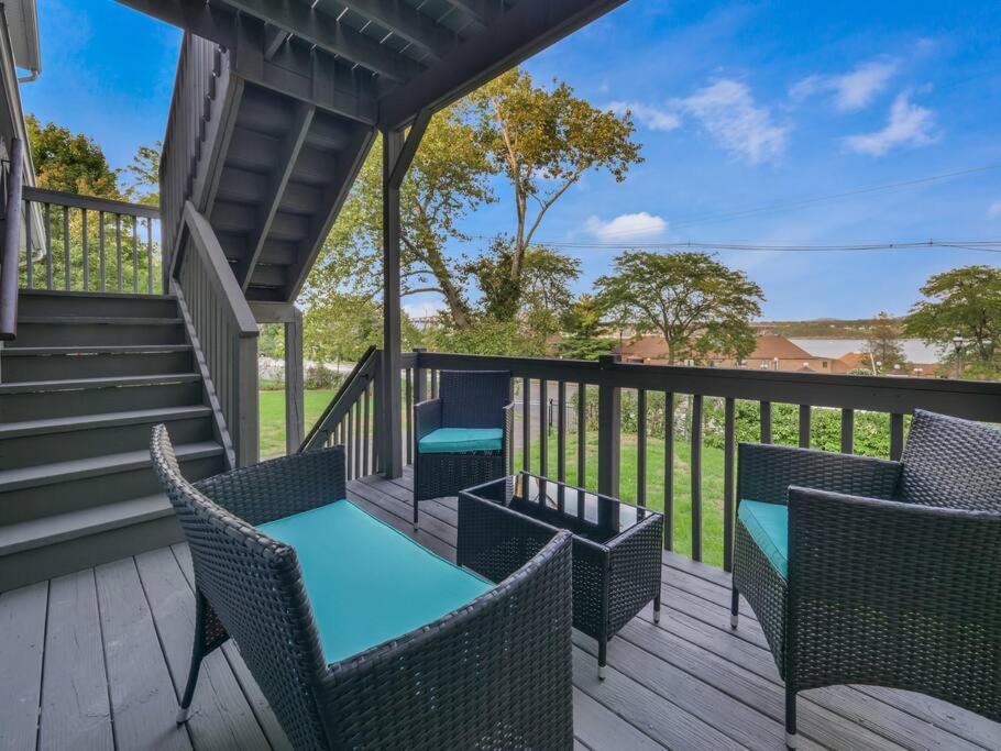 Midcentury Mod Suite, Hudson River/mt Beacon Views